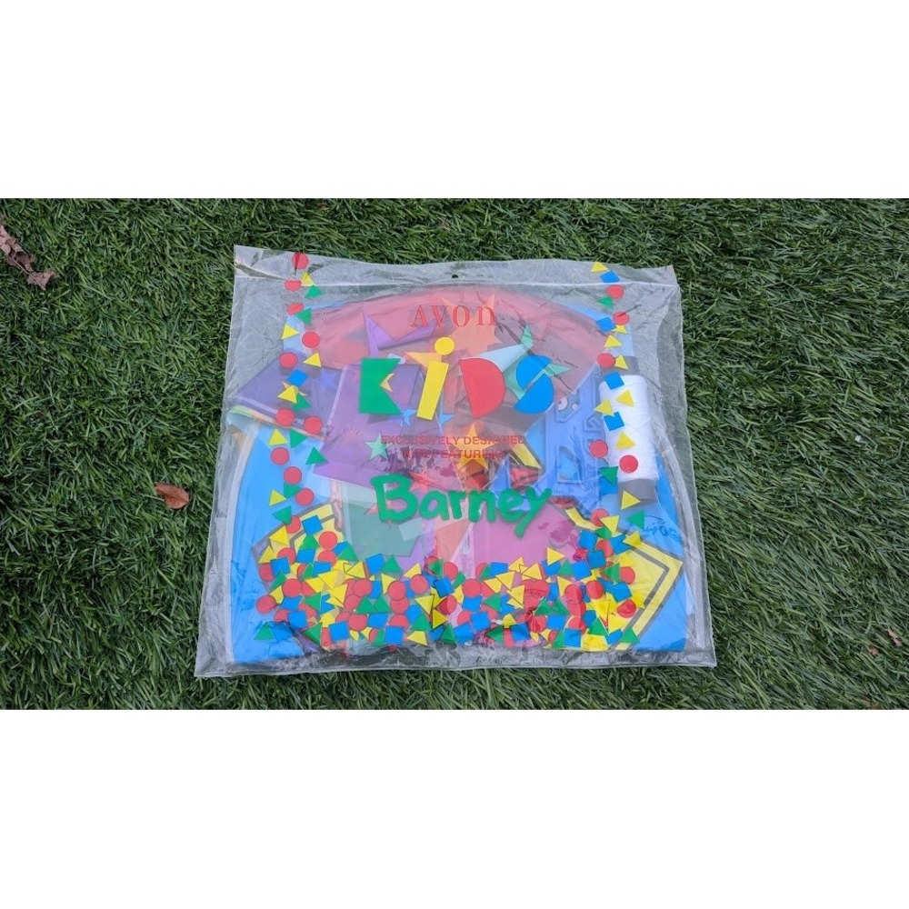 Vintage Barney Kite Avon 1994 New In Package NOS Kids Toy Collectible
